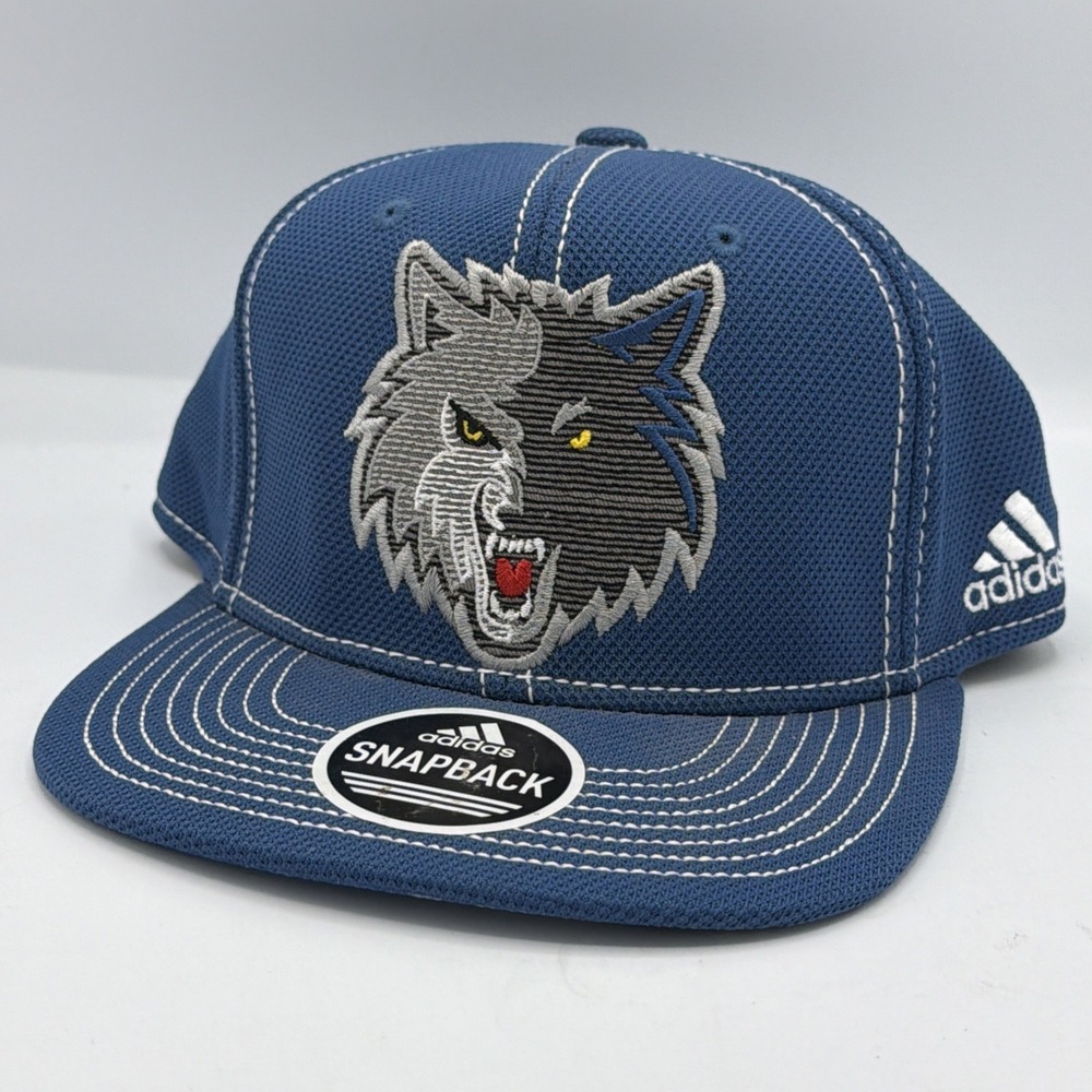 Minnesota Timberwolves NWT NBA Adidas SnapBack Vintage Cap Hat New